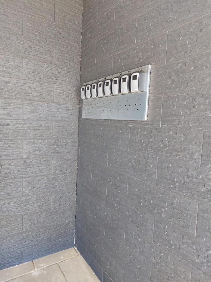 Apartalux Oradea Apartment Екстериор снимка
