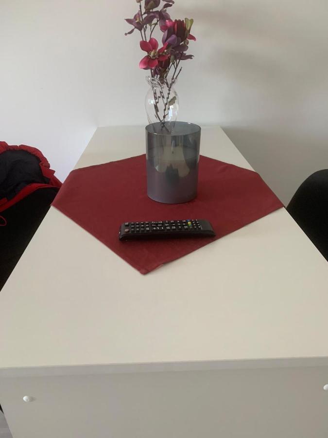 Apartalux Oradea Apartment Екстериор снимка